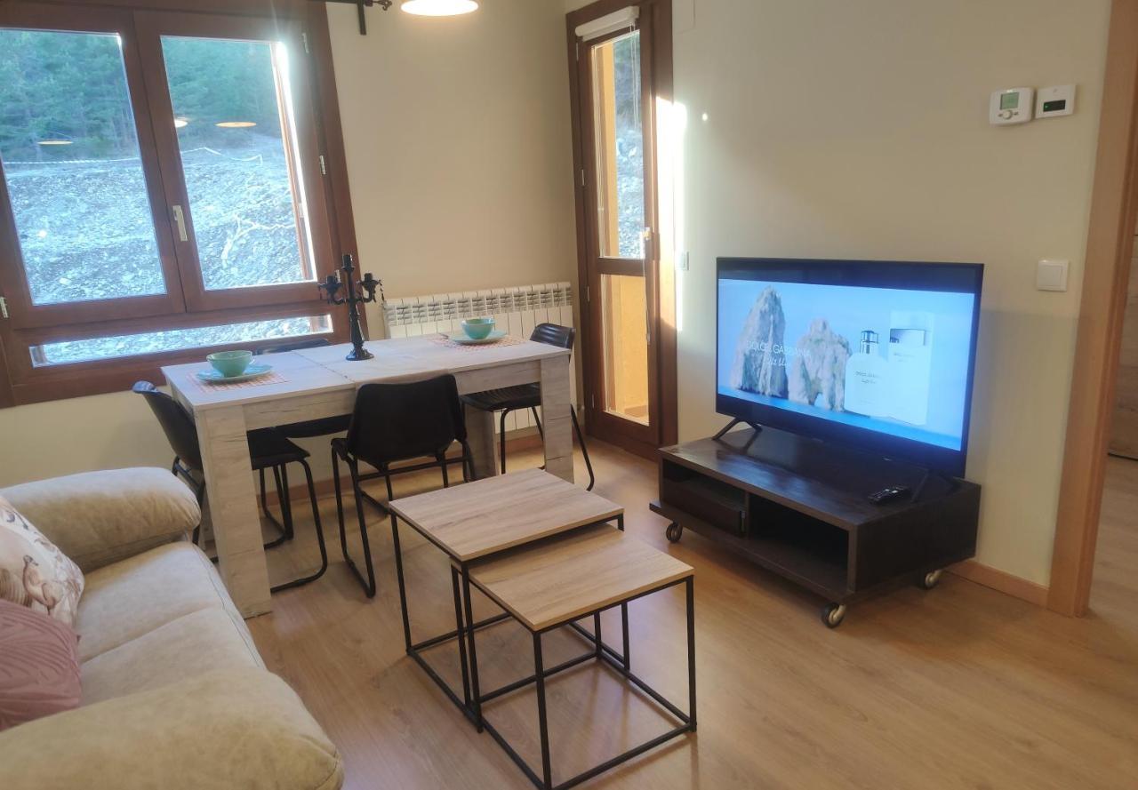 Apartamento A Estrenar En Villanúa Exterior foto